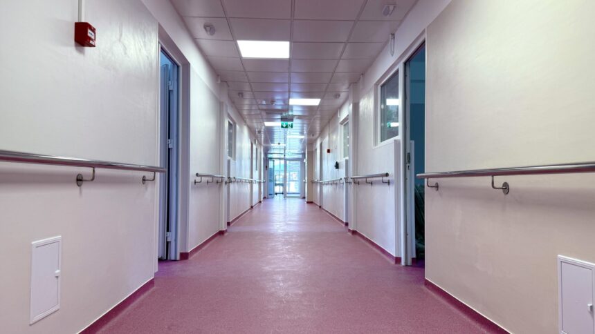 salariile medicilor scutite de la taieri alexandru rogobete veniturile din sanatate nu vor fi taiate ar fi insemnat un nou exod al acestora din system 6993571493eed