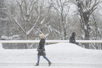 sedinta extraordinara la guvern dupa avertizarile anm si hidrologilor cod portocaliu de ninsori si risc de viituri locale 6994869497f19