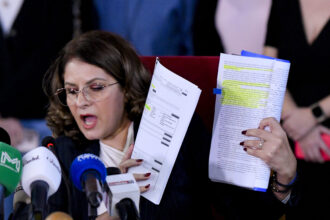 semne de intrebare privind traseul profesional al judecatorului besu dupa aparitia materialului recorder liana arsenie domnul besu nu a internalizat pare valorile niciuneia dintre profe 698f257a2b653