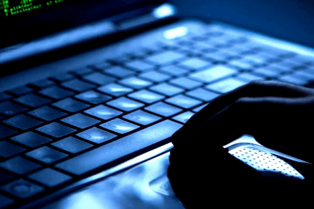 sondaj 6 din 10 copii online asista la cyberbullying iar aproape jumatate sunt contactati de straini 698b1631c94c3