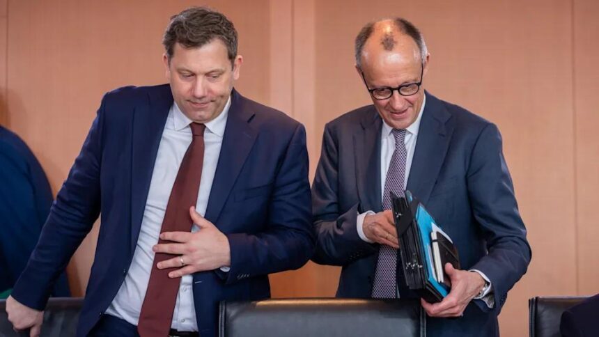 75 dintre germani sunt nemultumiti de guvernul merz din cauza cresterii preturilor la carburanti oamenii cer alte masuri drastice impotriva taxelor si profiturilor companiilor 69b6712574807