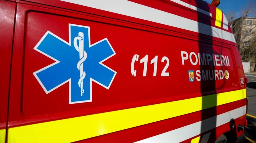 accident grav in dambovita impact intre un microbuz cu elevi si un tir 69c626c536b14