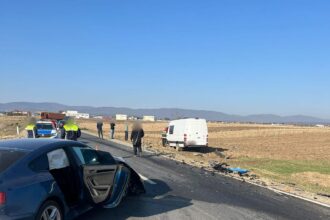 accident rutier intre marginea si radauti traficul este blocat pe ambele sensuri 69b7b48ba877a