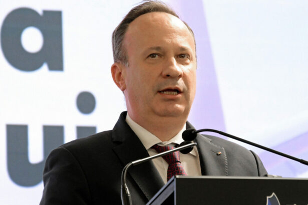 adrian caciu cere schimbarea prim ministrului romania fara bolojan premier ar arata mult mai bine 69b2e61c9e973