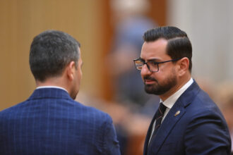 adrian chesnoiu fost ministru psd al agriculturii a fost condamnat la patru ani de inchisoare sentinta nu este definitiva 69a856857c226