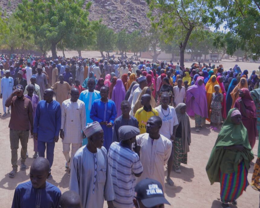 at least 65 nigerian soldiers killed in jihadist raids in countrys north east 69b184409a59b