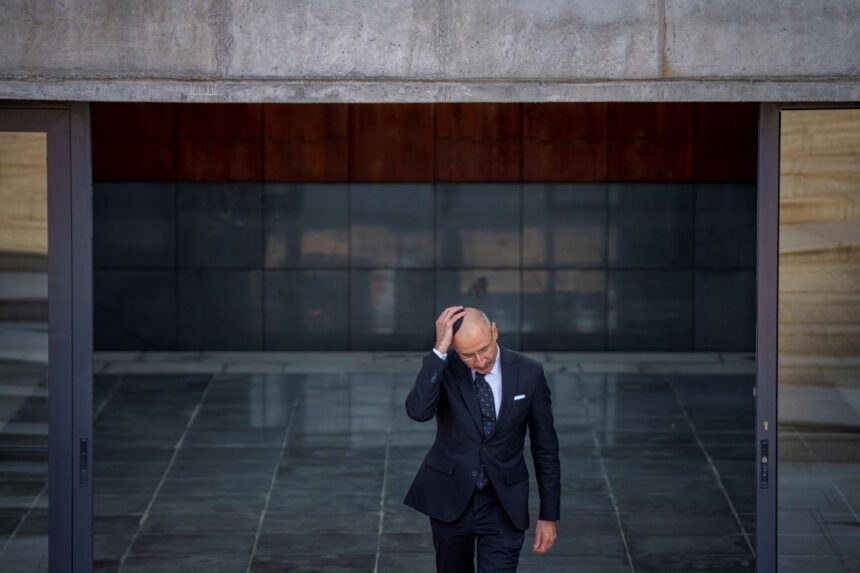 circa 300 de cetateni romani raman pe listele prioritare de repatriere anunta mae 69aeb10bb81a2