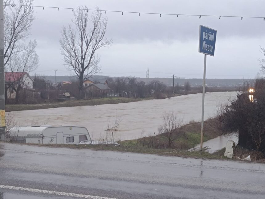 cod portocaliu de inundatii in gorj si mehedinti cod galben in 17 judete 69c65f036cf87