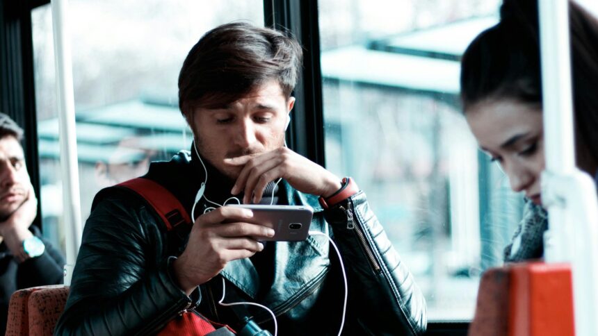 cum sa faci bani online in 2026 aplicatiile care te platesc ca sa stai pe net 69c3de02eaafb