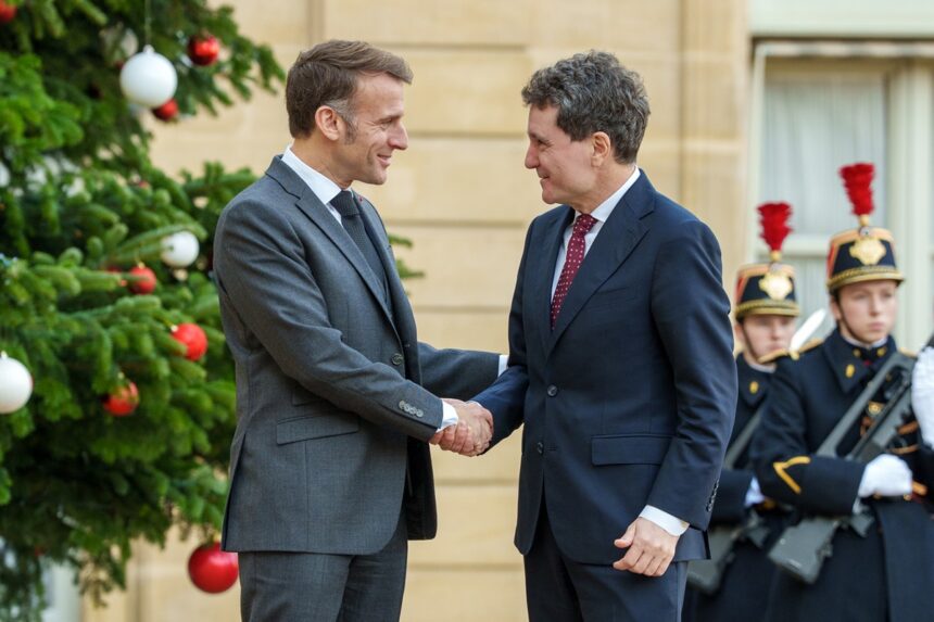 franta ar fi invitat romania sa faca parte din grupul de tari care gazduiesc elemente ale scutului nuclear 69a732ae3323e