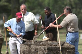 how a clump of moss helped convict grave robbers in illinois 69a8e9c4ce8df