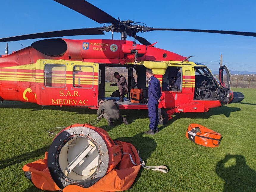incendii de vegetatie pe 200 de hectare de teren in satu mare si maramures intervin doua elicoptere black hawk 69b6c7a97e698
