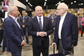 new berkshire hathaway ceo still talks with warren buffett nearly every day 69a98ce7ede8a