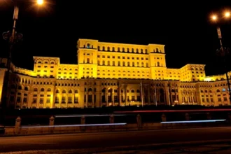 palatul parlamentului stinge luminile pentru ora pamantului 69c69f94bb98b