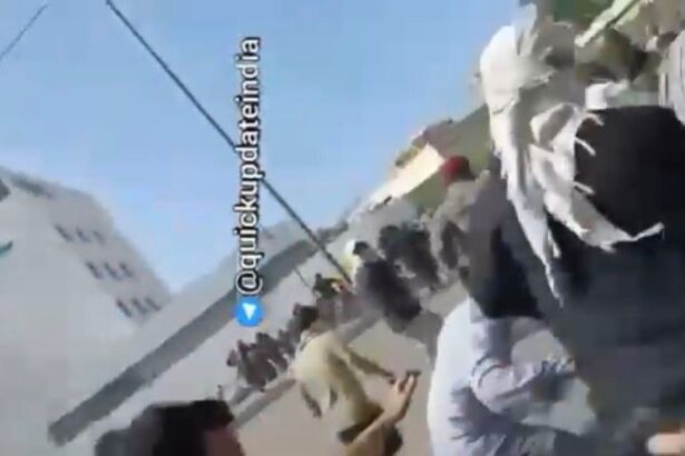 protestatari ucisi in pakistan dupa ce au luat cu asalt consulatul sua 69a3f62932fcf