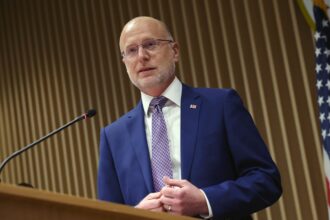 republican rebukes fcc chairs threats to revoke broadcast licenses over iran war 69b71701f2ec7