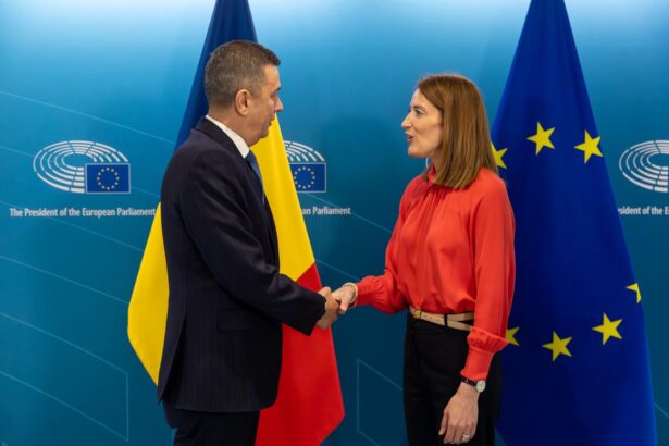 sorin grindeanu la bruxelles urmarim cu ingrijorare semnalele de apropiere dintre partidul premierului si george simion mesajul robertei metsola 69c54285ad402