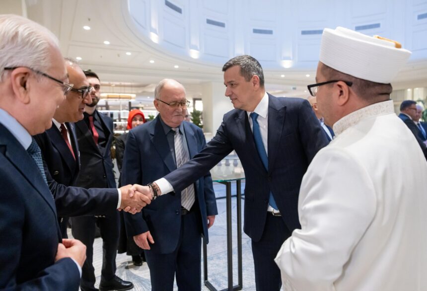 sorin grindeanu la cina traditionala de ramadan alaturi de membri ai cultului musulman din romania 69a5cc15a76e1