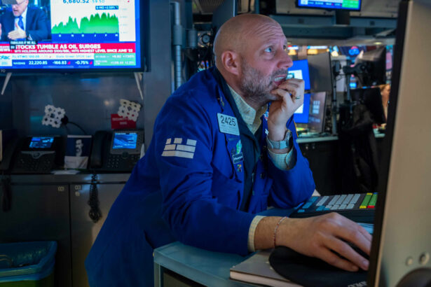 the 100 oil playbook how pro investors are investing around this energy shock 69aef3a7bd0d1