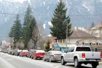 trafic duminica seara coloana pe dn1 intre sinaia si comarnic 69a4770b6696a