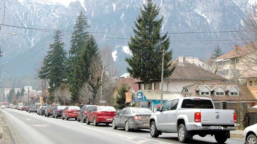 trafic duminica seara coloana pe dn1 intre sinaia si comarnic 69a4770b6696a