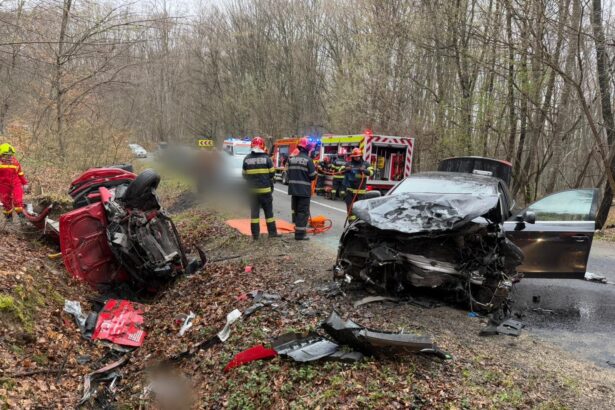trei persoane in stare critica in urma unui accident in cluj 69cbde98915b3