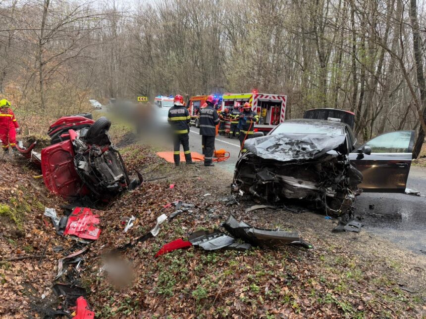 trei persoane in stare critica in urma unui accident in cluj 69cbde98915b3