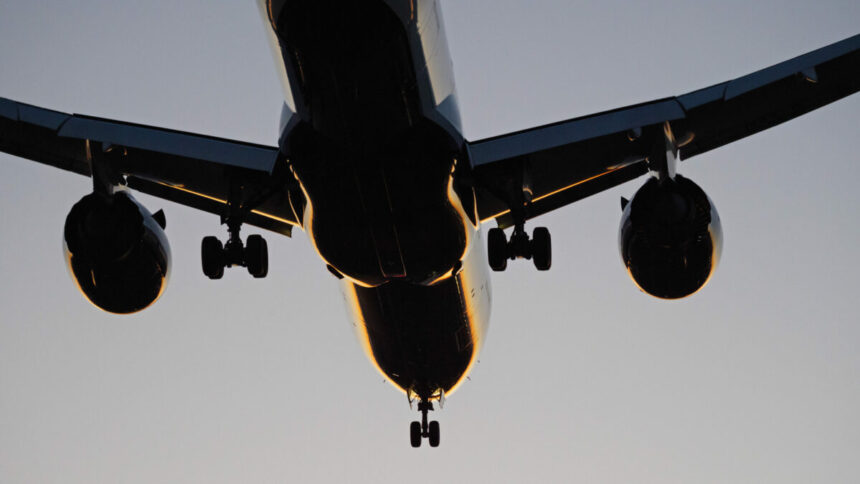 un avion pe ruta bucuresti santander spania a aterizat pe aeroportul milano malpensa 69c7eeb2aa69d