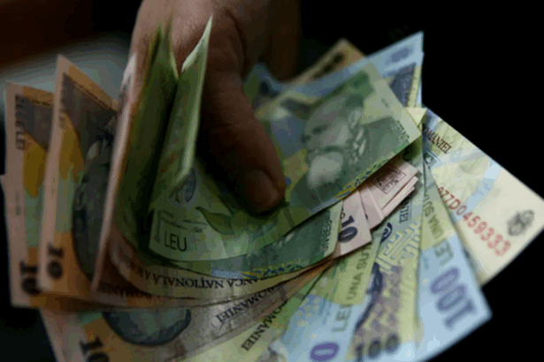 un deputat aur solicita organizarea unui referendum pentru garantarea dreptului la plati cash 69b047b298b15