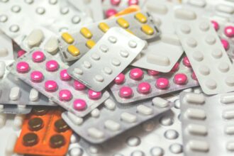 un paradox fiscal omoara incet industria farmaceutica romaneasca taxa clawback a fost menita sa salveze productia de medicamente dar de fapt o baga in mormant 69cbd3e0d52db