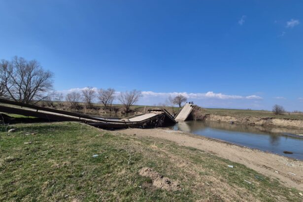 un pod s a surpat in judetul covasna 69c272d76724f