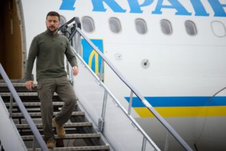 zelenski a ajuns la bucuresti pentru discutii cu nicusor dan si ilie bolojan se vor semna trei documente video 69b2a6fa6c661