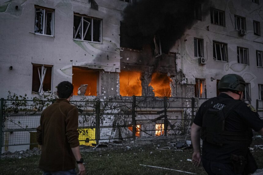 ziua de 9 martie declarata doliu in harkov dupa atacul cu rachete asupra unui bloc de locuinte 69ad09dca444a