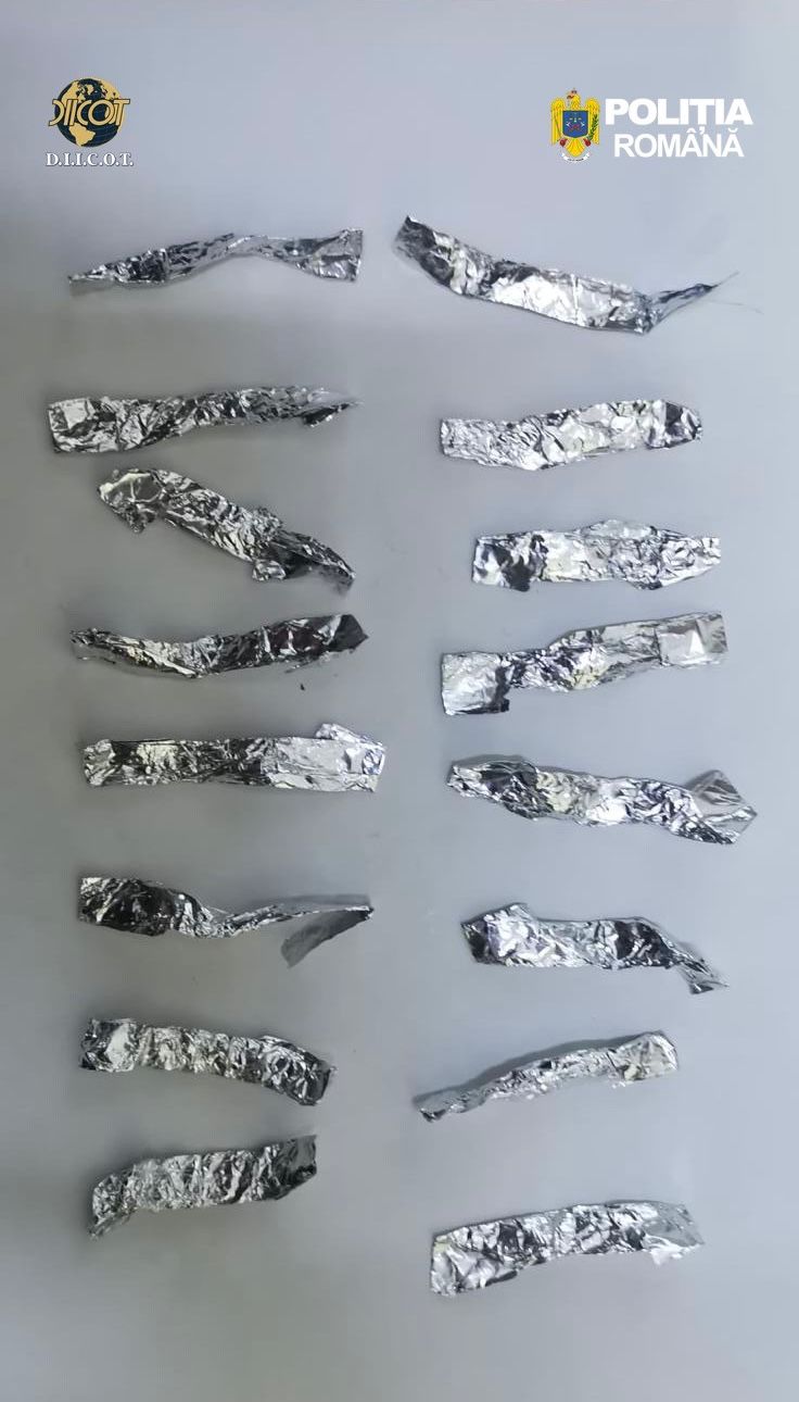 16 doze de heroina la un barbat din iasi drogul ascuns in lenjerie in pericol sa fie ingurgitat 69d3cd5bceb11