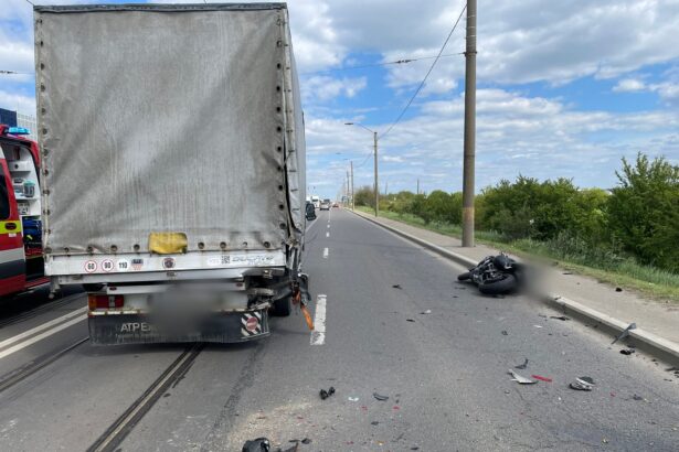accident grav in cluj napoca doua persoane ranite dupa impactul dintre o autoutilitara si o motocicleta 69eb6d5d9a2b1