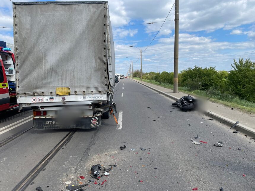 accident grav in cluj napoca doua persoane ranite dupa impactul dintre o autoutilitara si o motocicleta 69eb6d5d9a2b1