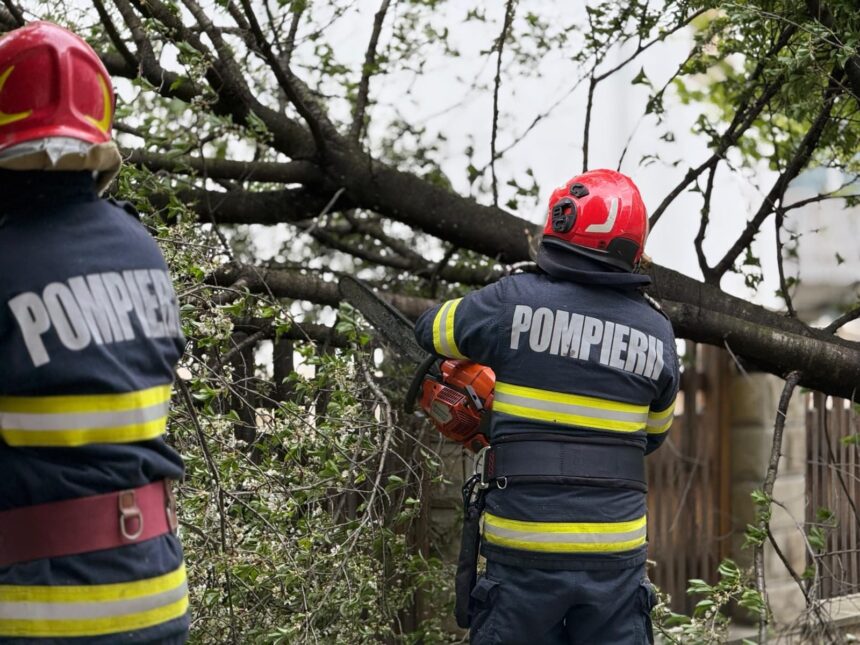 bilant igsu o persoana decedata si zeci de localitati afectate de fenomenele meteo severe 69ee269f8220c
