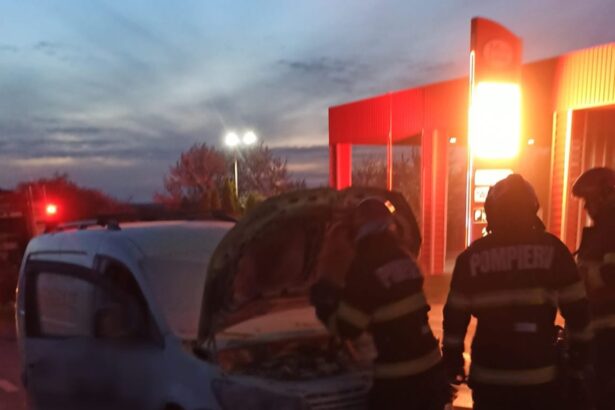 botosani masina cu care parintii isi duceau copilul la spital a luat foc pe drum 69eaf03d9d48d