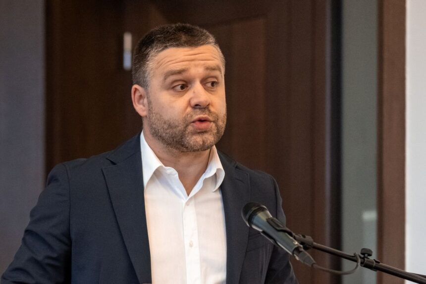 ciprian ciucu retrospectiva asupra campaniei electorale eu aveam sondaje de opinie corecte pe care nu le am scos atunci pentru ca oamenii le ar fi contestat 69e518c950f0e