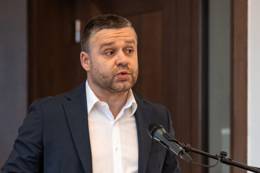 ciucu atac la grindeanu nu va reusi sa guverneze din pozitia de prim ministru 69e68a0c04912