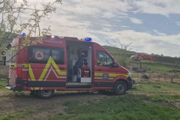 cluj barbat ranit grav de un utilaj agricol transportat la spital cu elicopterul smurd 69dfbb3435b2c