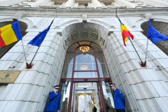 deputat roman trimis in judecata pentru ca ar fi cerut oamenilor sa arunce in aer institutii publice din bistrita 69d383a10dbd1