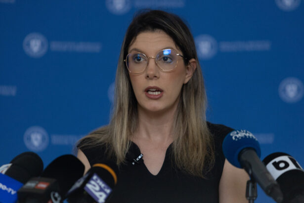 diana buzoianutevi care deverseaza in mare si statii gpl ingropate in nisip trag in jos turismul romanesc 69eca1c711b28