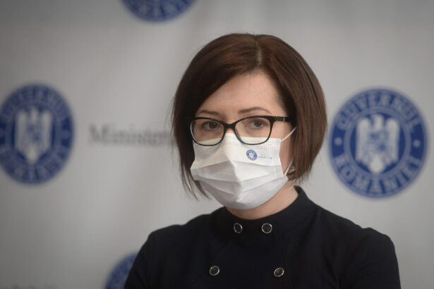 document romania avea 5 zile sa refuze contractul pentru vaccinuri pfizer de 750 milioane euro ministra sanatatii ioana mihaila a sustinut participarea romaniei la contract 69ce7b895df7d scaled 1