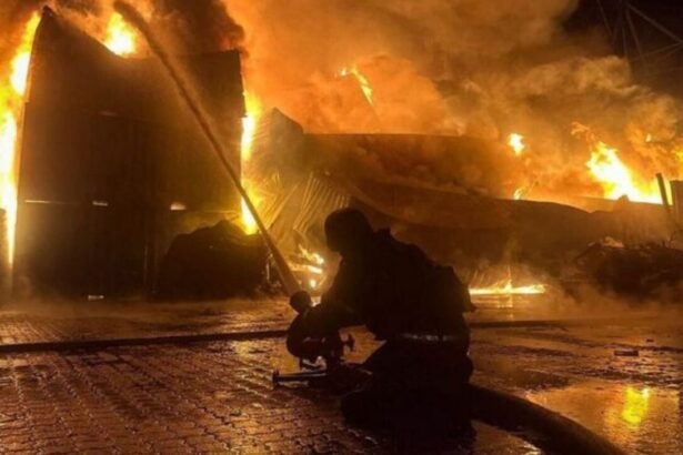 doi tineri arestati preventiv deoarece au dat foc unei case din galati 69e3b20c768a2