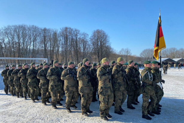 fortele armate germane vor clarifica prevederea privind plecarea din tara a barbatilor apti de lupta 69d35df0ee61e