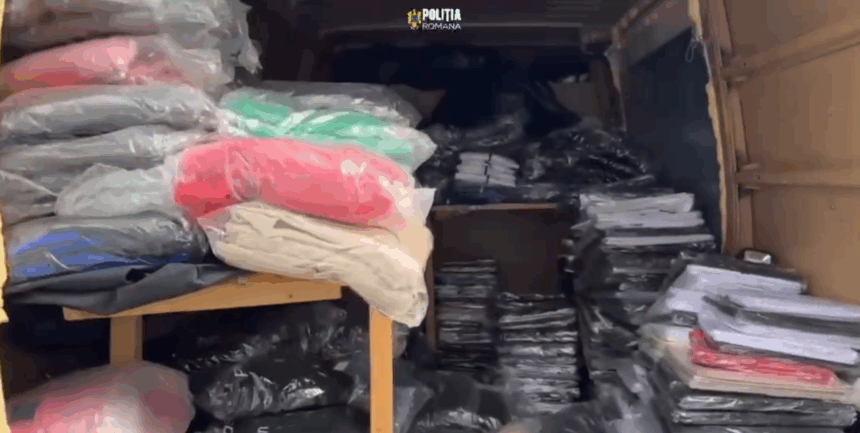haine si parfumuri de contrabanda evaluate la peste 12 000 de lei confiscate de politisti in sectorul 2 69ece333e965e