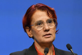 ioana dogioiu anunta ajutoare de 1 milion de lei pentru persoanele afectate de incendiul din vrancea 69f23fa927967