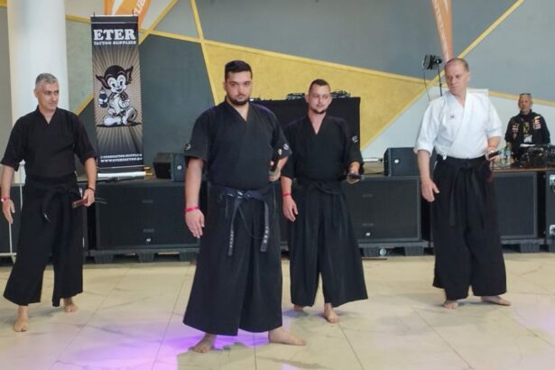 kenjutsu un stil de viata demonstratie de arte martiale de sabie la timisoara 69e4dbc1e25e9