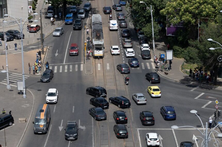 mai multe intersectii din capitala fara semafoare din cauza unei fluctuatii de energie 69e712e4ca32e